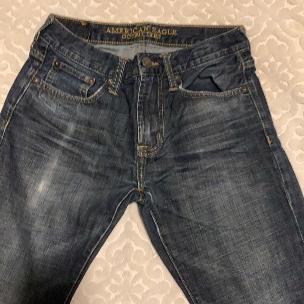 AMERICAN EAGLE JEANS